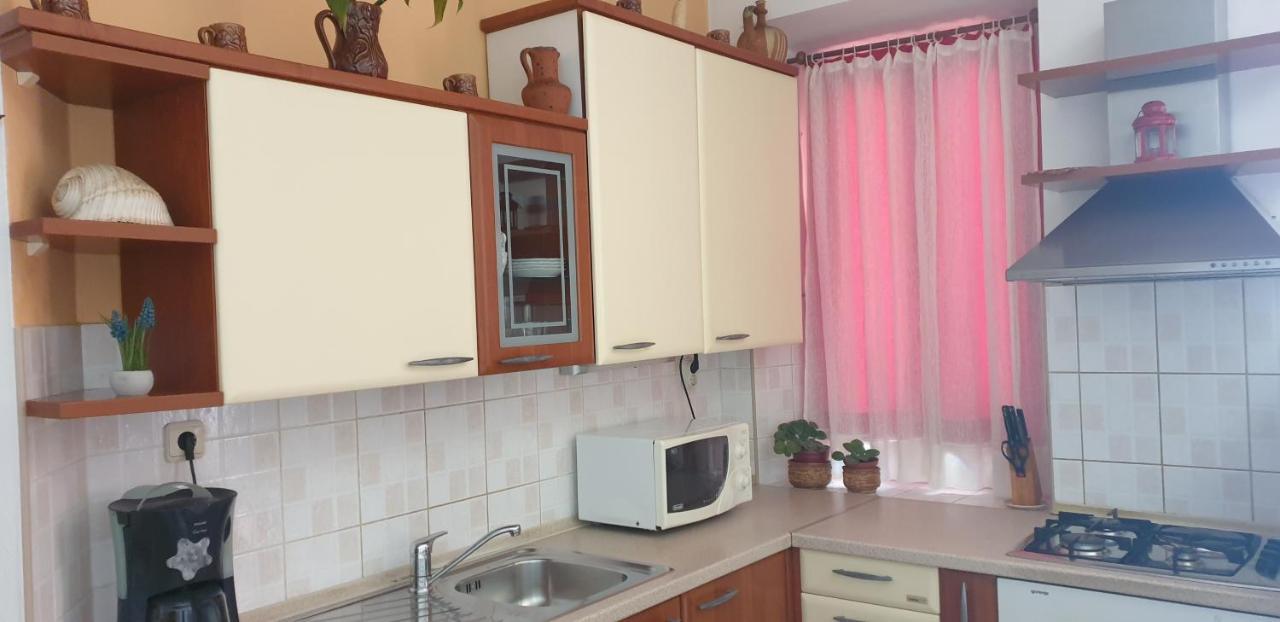Apartments Pharia Jelsa  Exterior foto